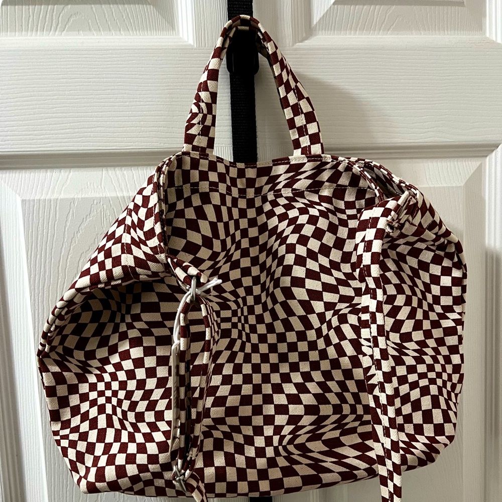 🤎Baggu Maroon Trippy Checker Horizontal tote🤎